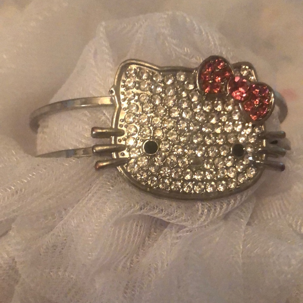 Hello kitty bracelet